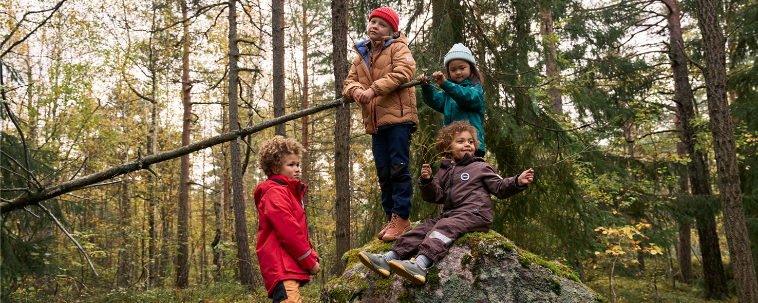Дитячі осінні куртки